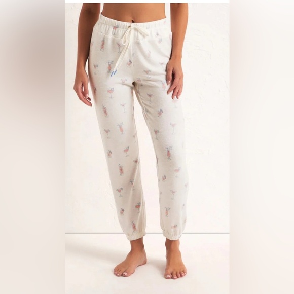 Z Supply | Cocktails 🍸 Lounge Club ‘ Sips About To Go Down’ Pajama Set - Picture 2 of 16